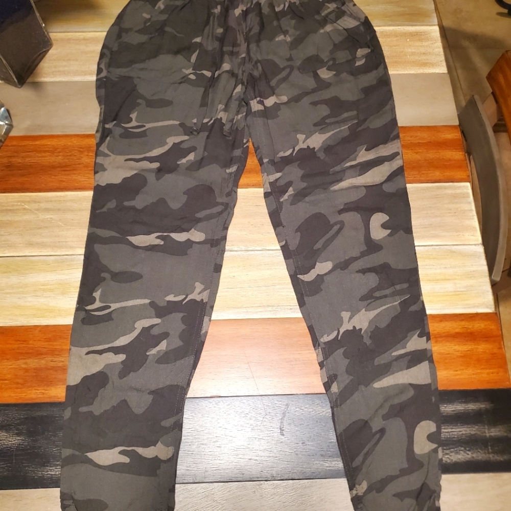 Camouflage pants
